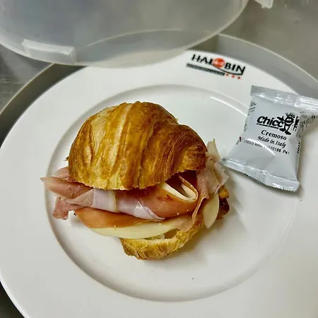 Tenuta Tre Gemme A Mare - Purple * 佩斯卡拉